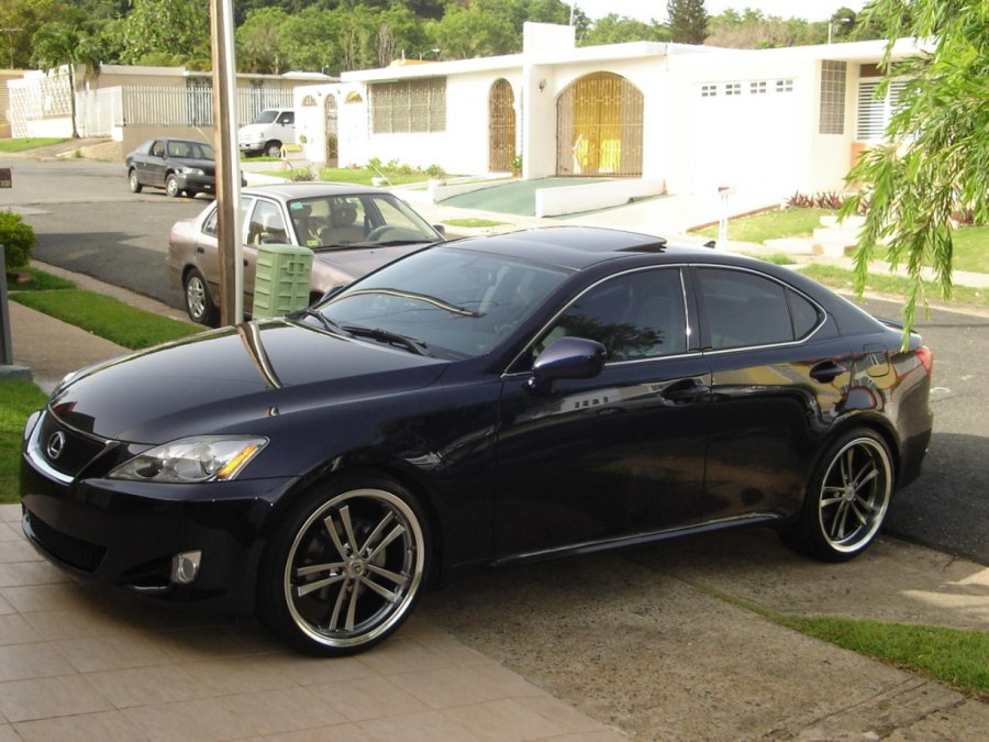 Лексус ИС 250 2005