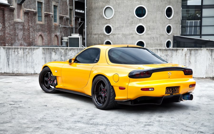 Мазда RX 7