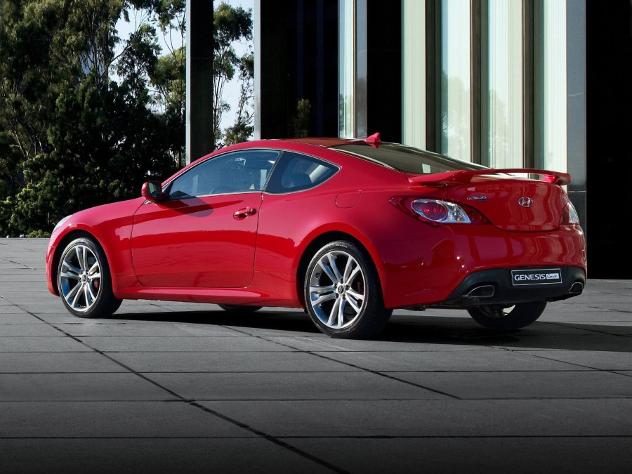 Hyundai Genesis купе 2014