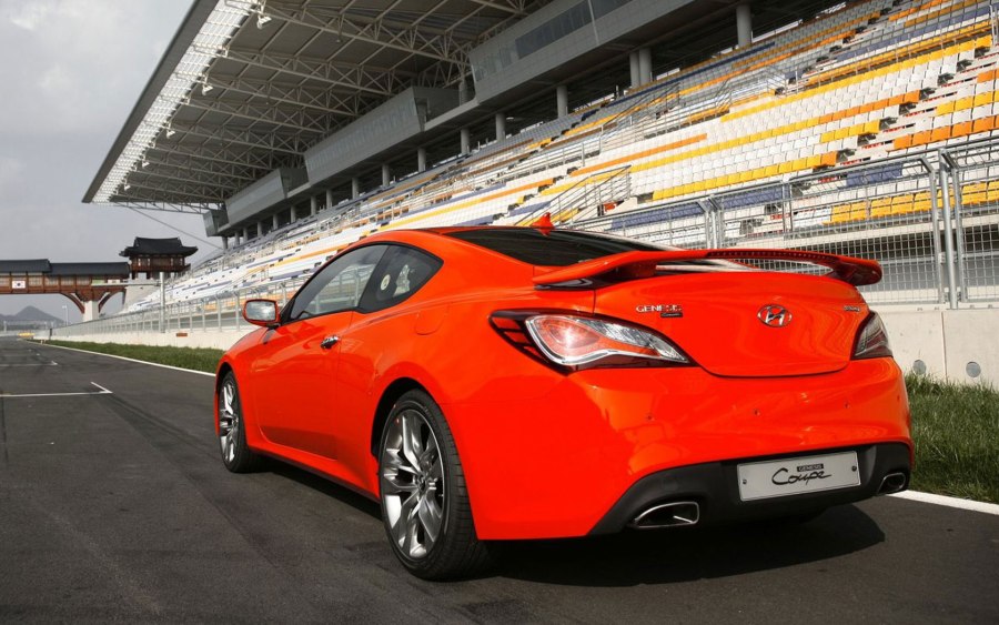Хендай Genesis Coupe