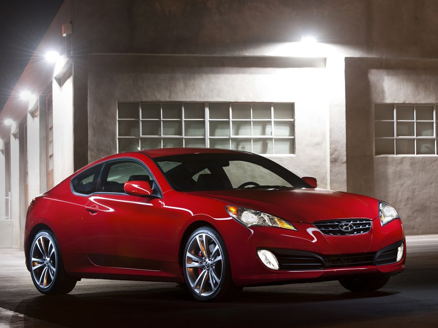 Hyundai Genesis купе 2012