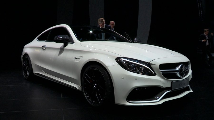 Мерседес черный e200 Coupe