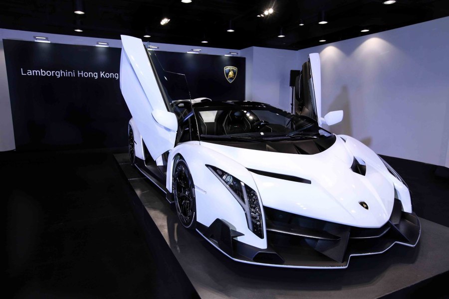 Ламборджини авентадор 2022