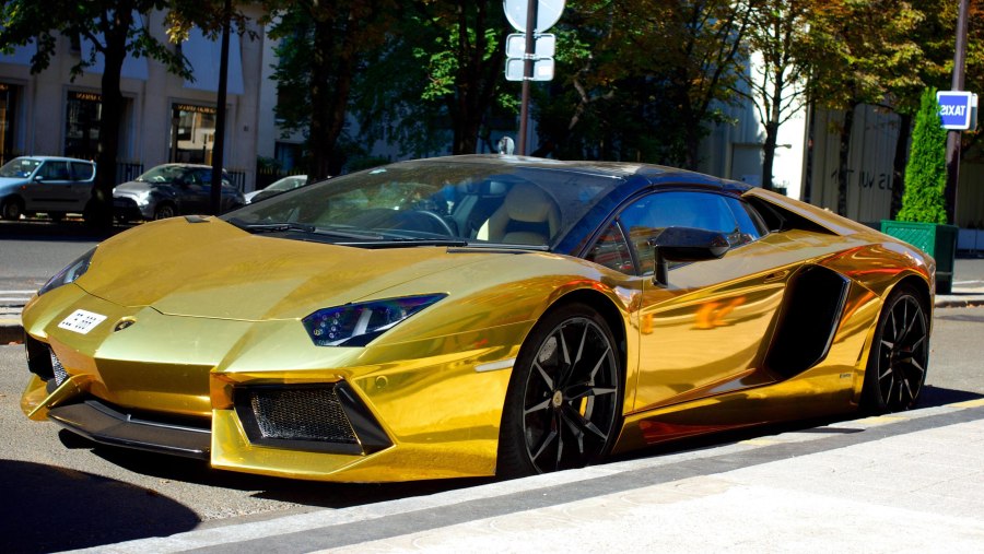 Lamborghini Veneno Roadster White