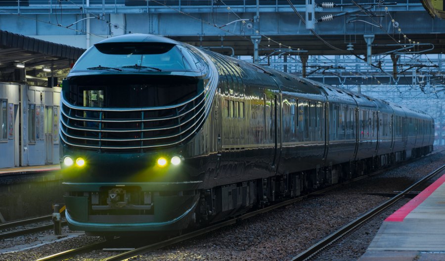 Twilight Express Mizukaze