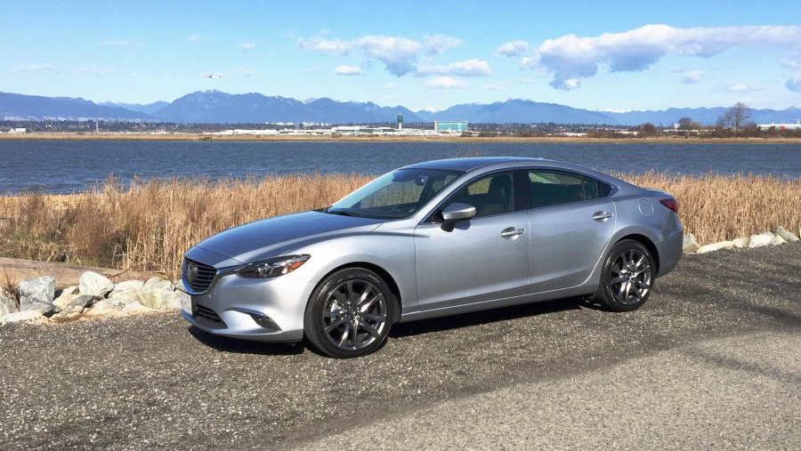 Мазда 3 2011 седан