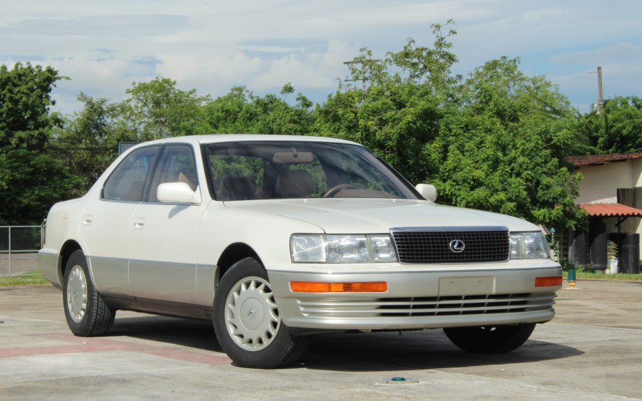 Lexus LX 400 1990