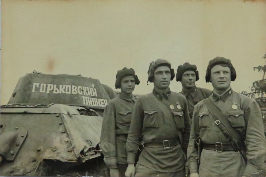 ИС-2 В Берлине 1945