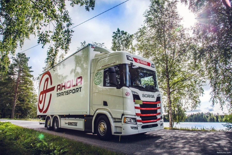 Тягач Scania r500