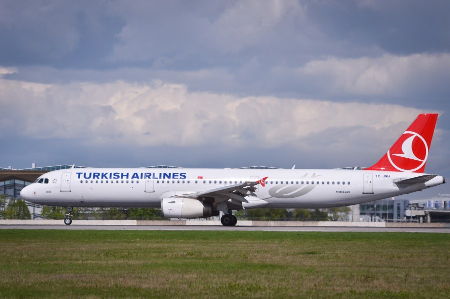 Turkish Airlines Боинг 777
