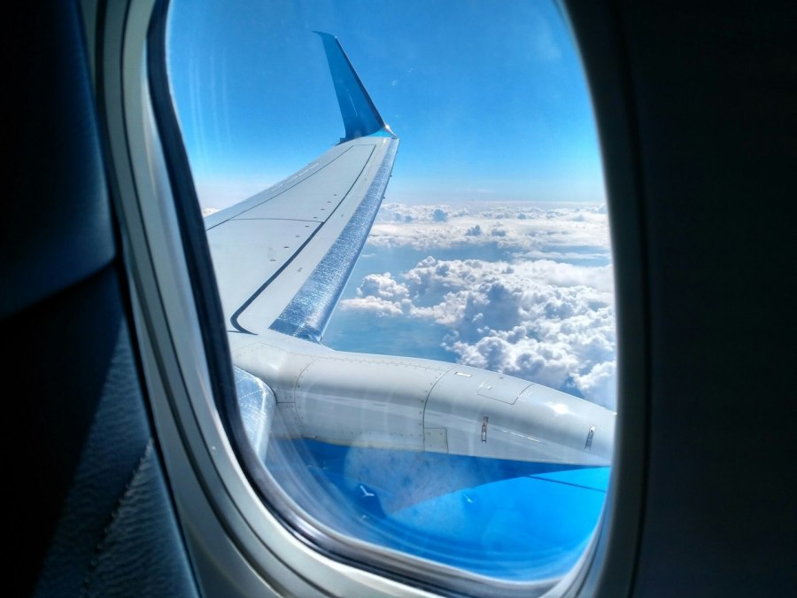 Superjet 100 иллюминаторы