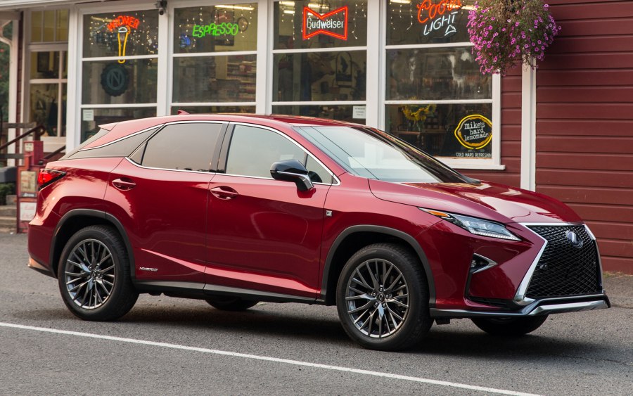 Lexus f Sport 2021
