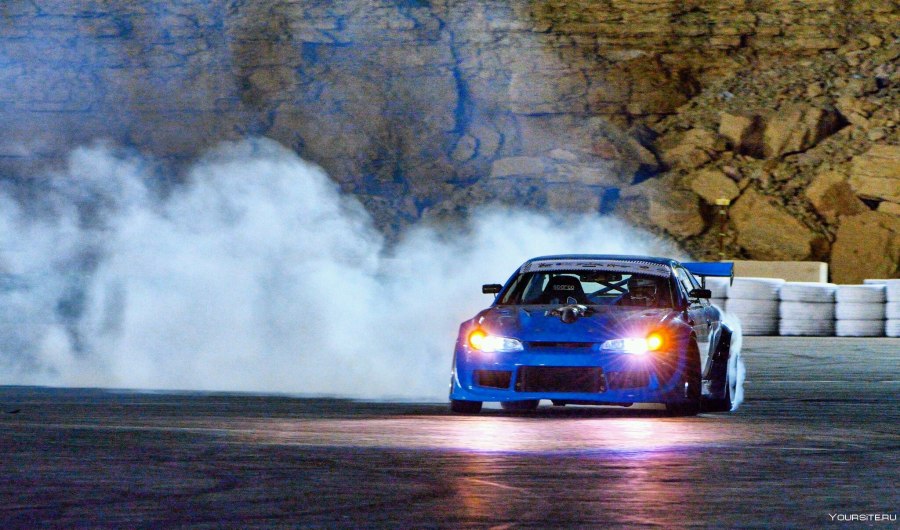Nissan Skyline GTR r35 дрифт