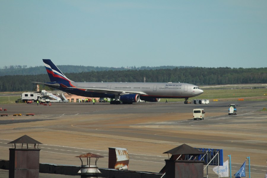 Самолёт Боинг 777 Россия Южно Сахалинск