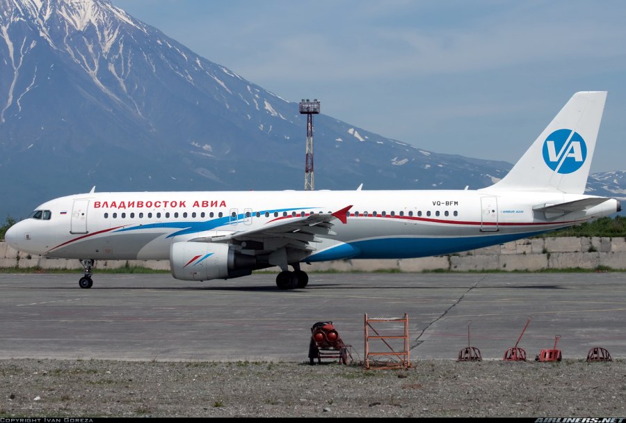 Самолёт Владивосток авиа а320