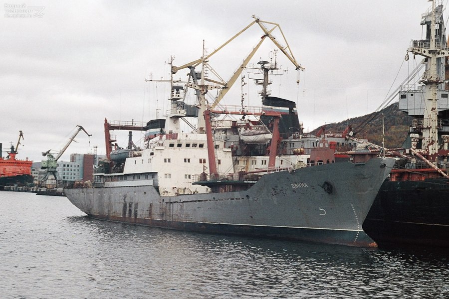 Река Яуза корабль