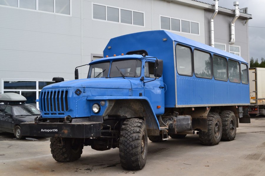 Автомобиль Урал Урал 4320