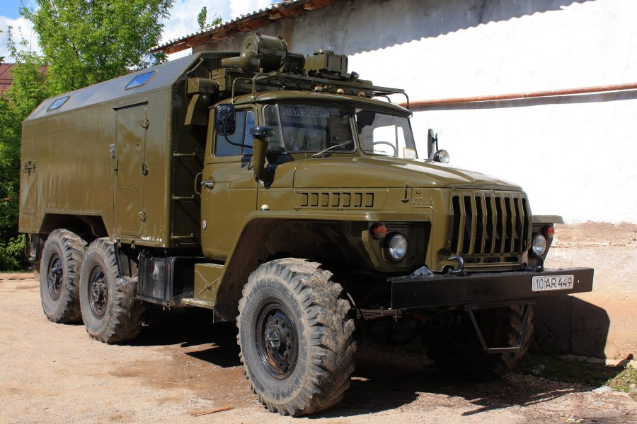 Урал 4320 тягач