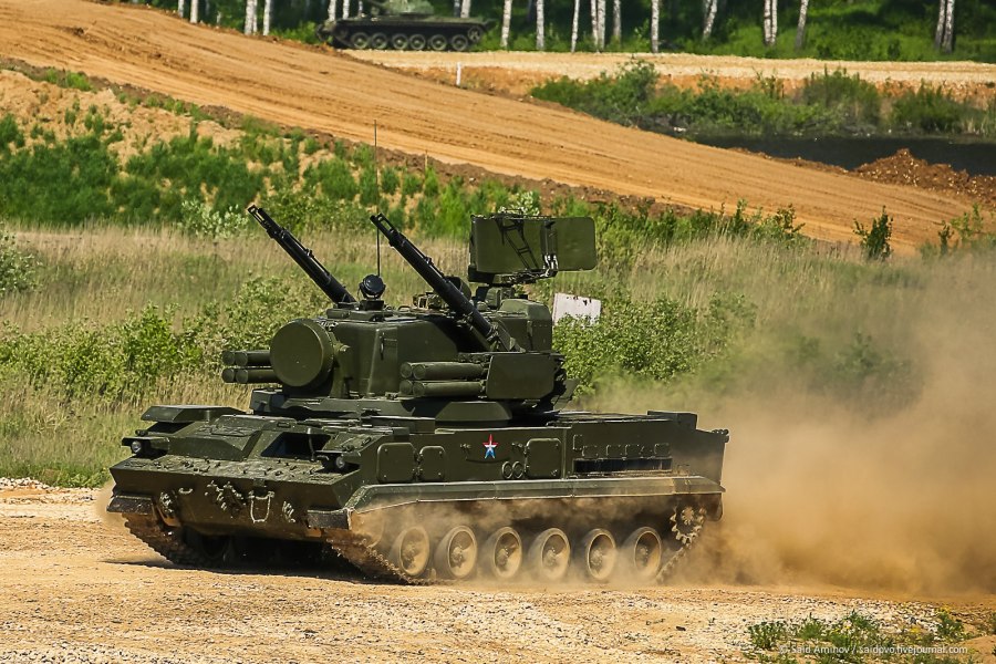 Тунгуска зенитный ракетно-пушечный комплекс