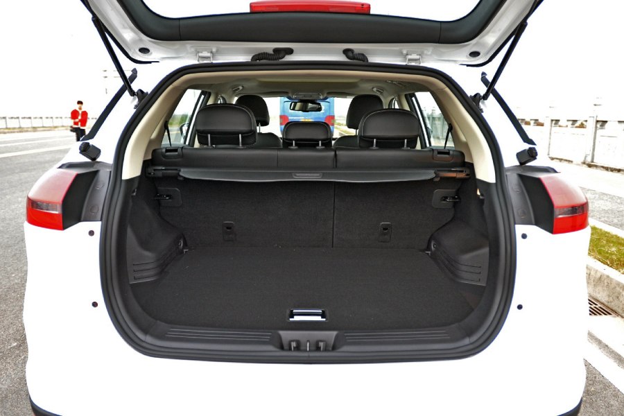 Органайзер запаски Geely Atlas