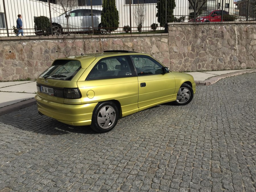 Опель Астра 1994 седан