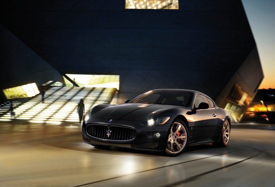 Maserati GRANTURISMO черная