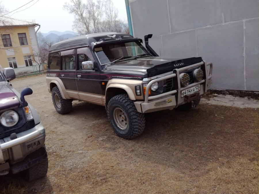 Ниссан сафари 62