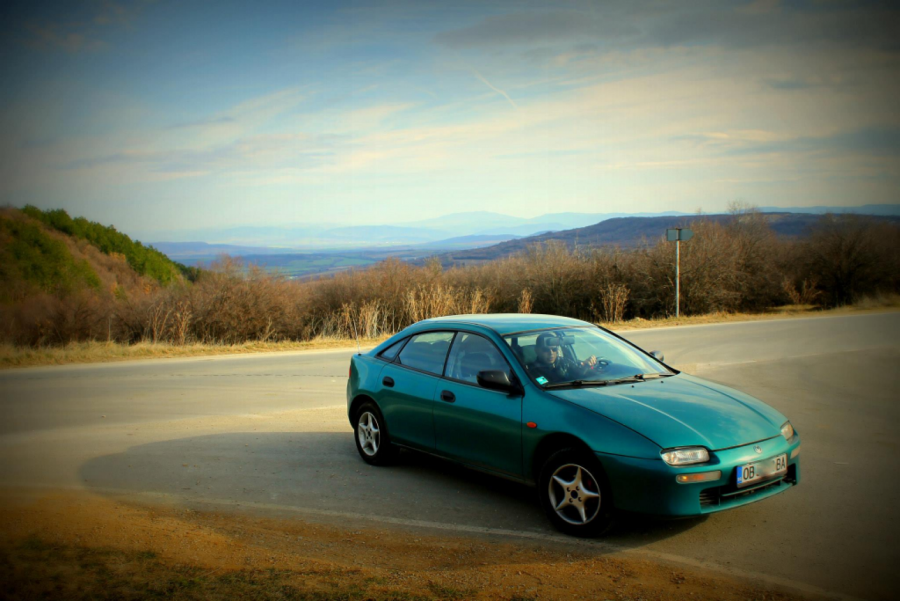 Mazda 323f
