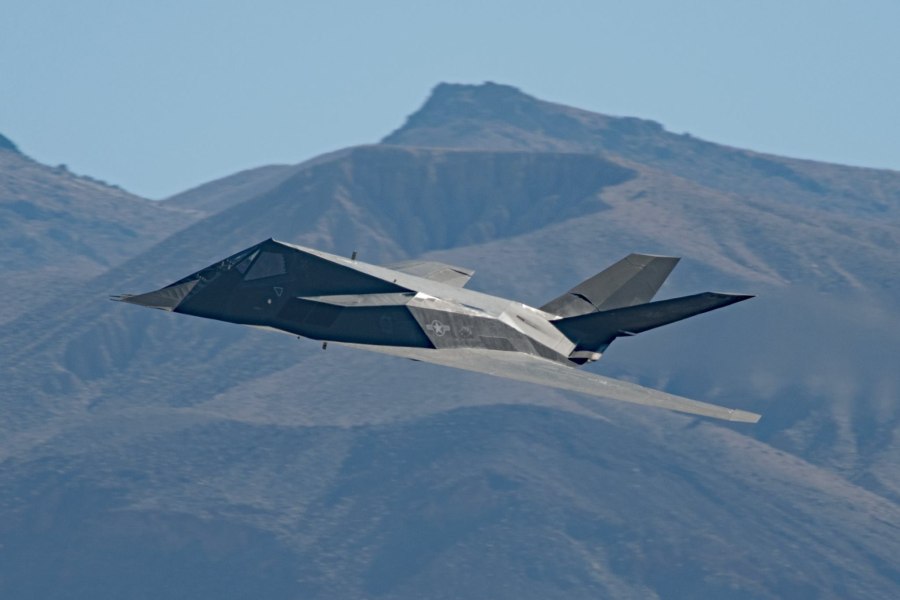 F-117 Nighthawk