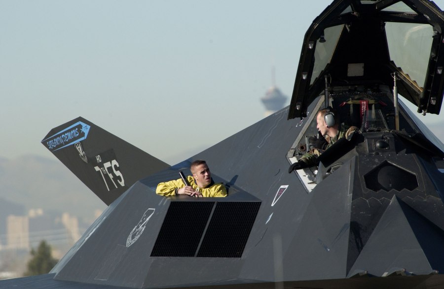 Lockheed f-117 Nighthawk кабина
