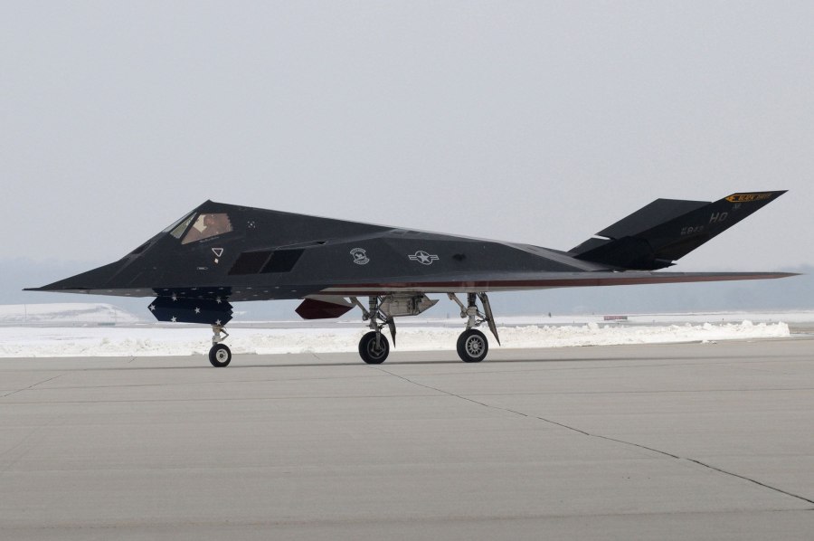 F-117 Nighthawk