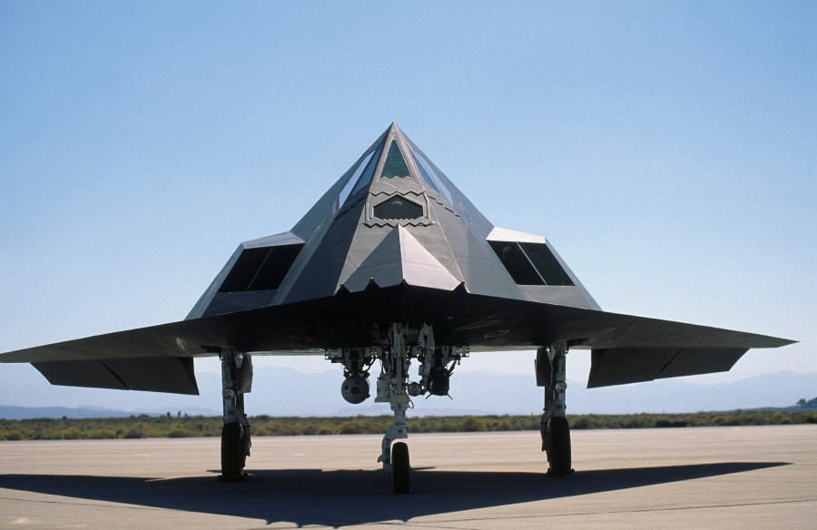 B-2 Spirit: стелс-бомбардировщик