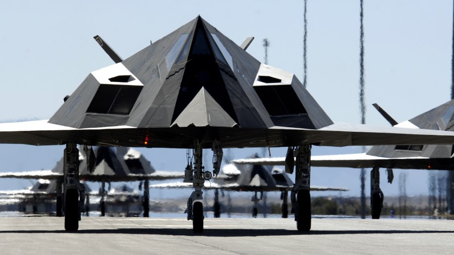 Бомбардировщик Lockheed f-117 Nighthawk