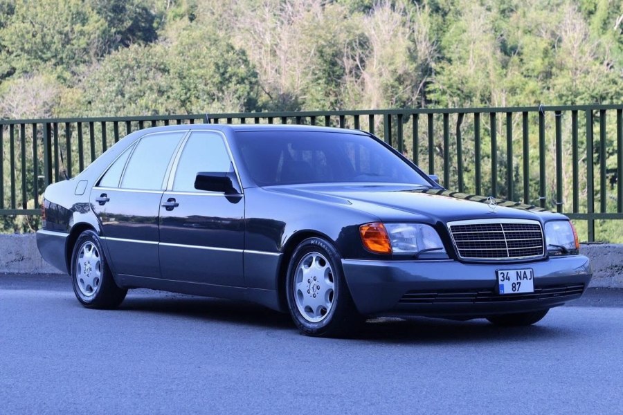 Mercedes-Benz w140