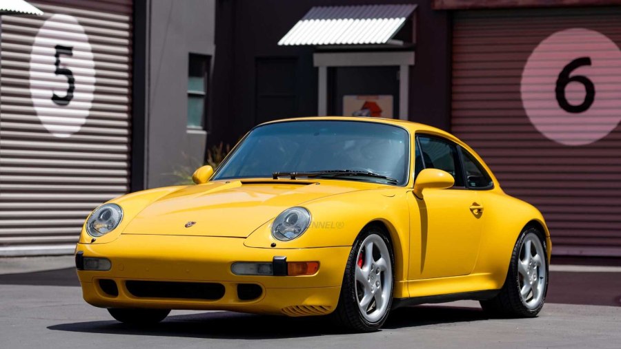 Porsche 911 Carrera s