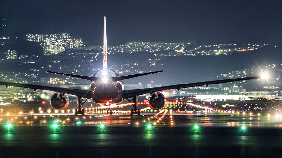 Самолет посадка Боинг 747