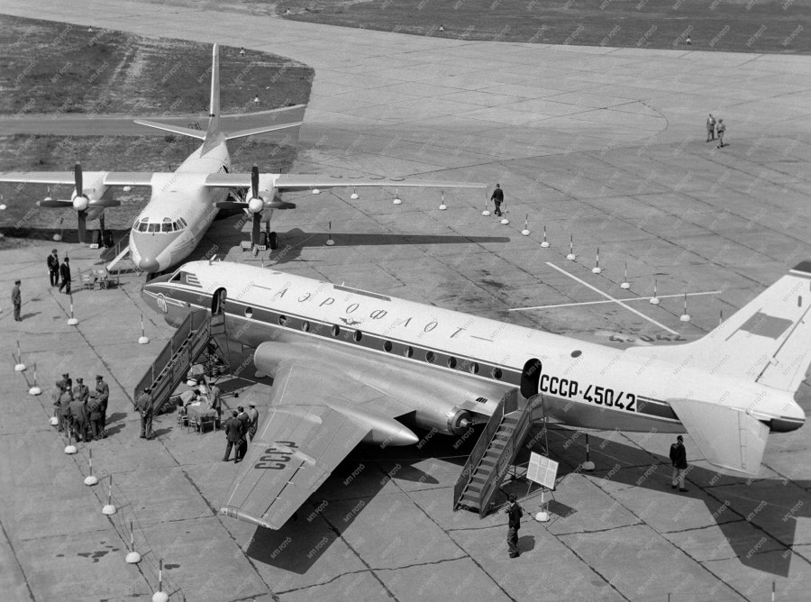 Самолет ту 124