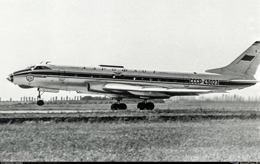 Ту-124 пассажирский самолёт