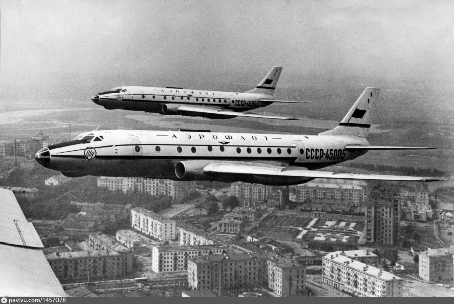 Самолет ту 104 ту 124