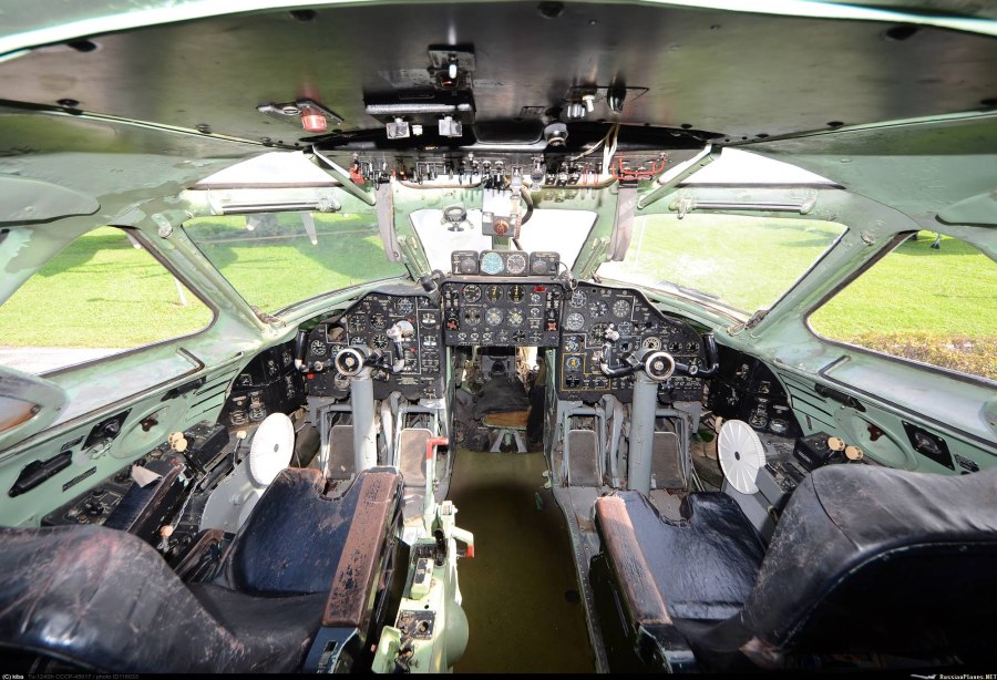 Ту 124 приборная панель