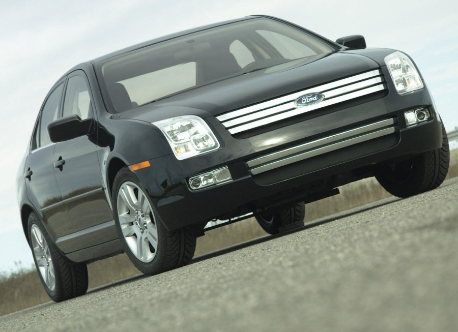 Ford Fusion американский