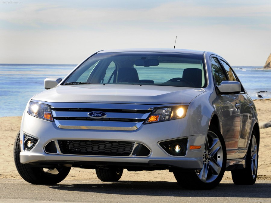Ford Fusion 2010 седан
