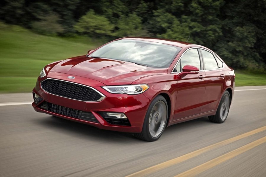Ford Fusion 2019 седан