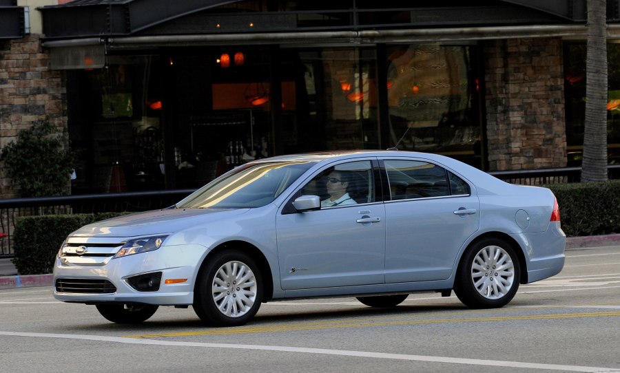 Ford Fusion Hybrid 2010