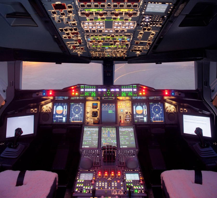 Кабина Airbus a380 реверс