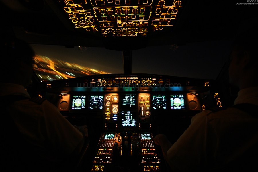 A330 Cockpit