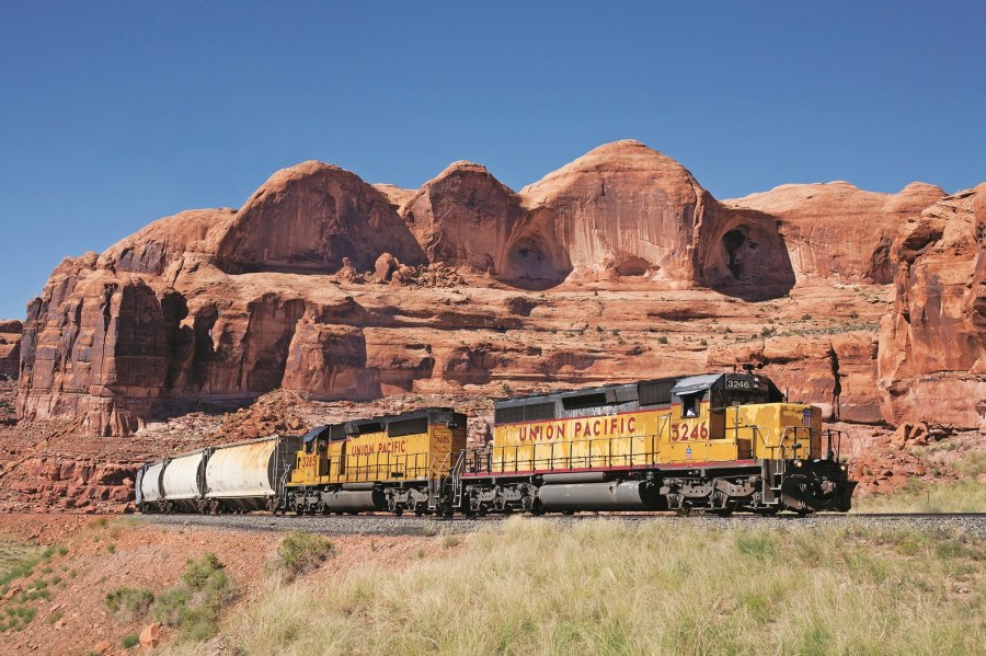 Поезда Америки Amtrak
