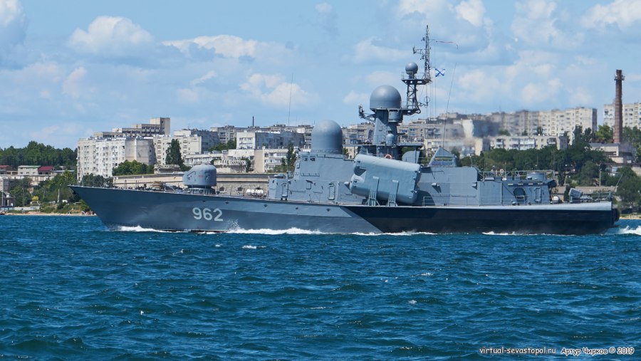 Катер р-71 «Шуя»