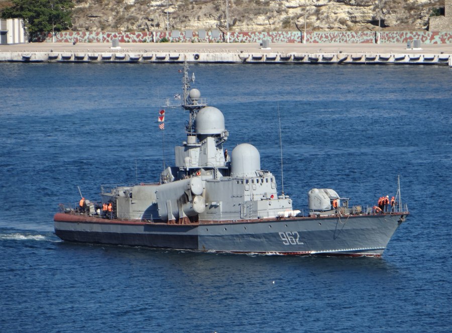 Ракетный катер р71 Шуя