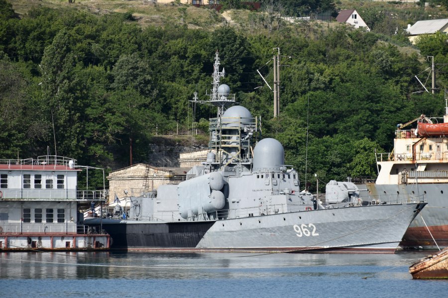 МРК молния проект 1241